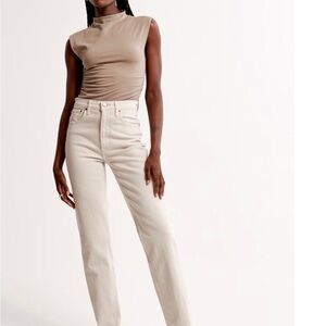 Abercrombie & Fitch Ankle Straight Ultra High Rise Jean Size: 25 NWOT